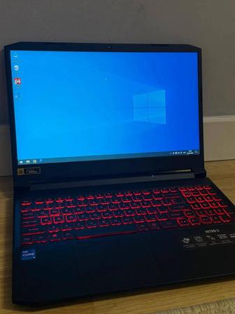 Игровой ноутбук с комлектом