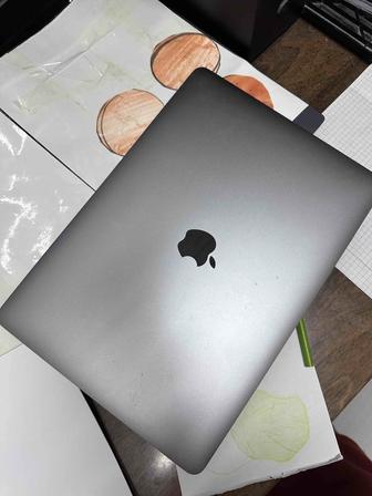 Продам MacBook