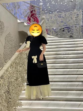 Продается платье в отличном состоянии