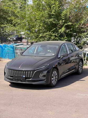 Аренда hongqi Eqm5