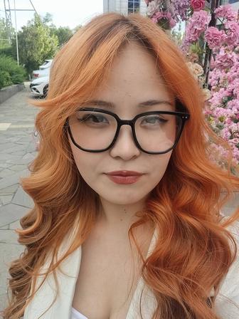 Официант / официантка