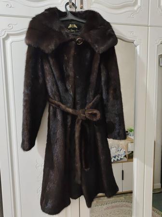 Продам шубу среднего состояния.