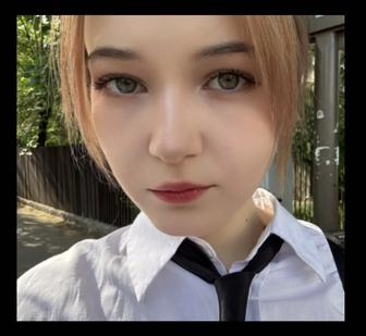 Официант / официантка