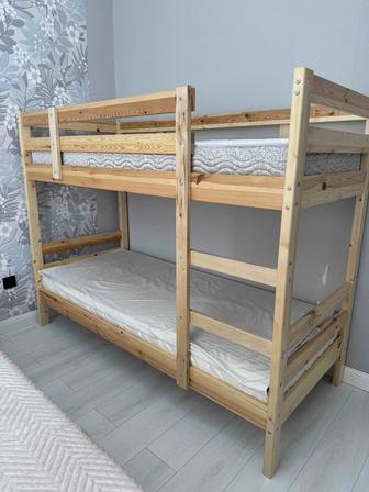 Продам двухъярусную кровать