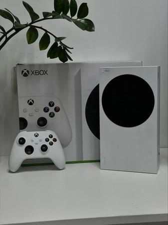 Xbox Series S в идеальном состоянии