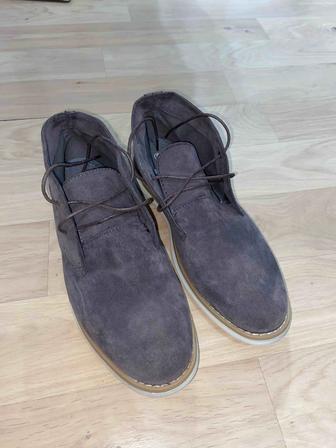 Мужские замшевые ботинки