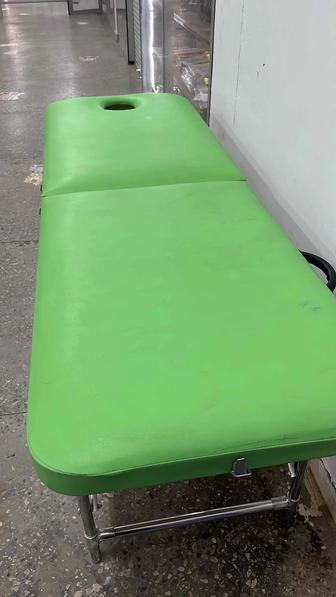 Продам массажную кушетку