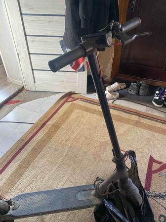 Электросамокат Xiaomi M365 Pro