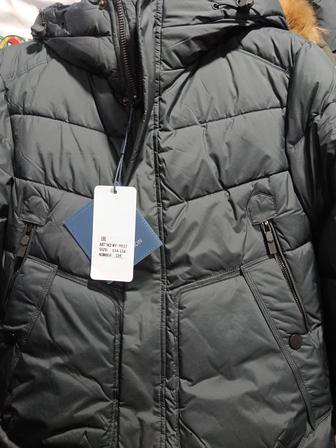 Продам зимние куртки девочка и мальчик