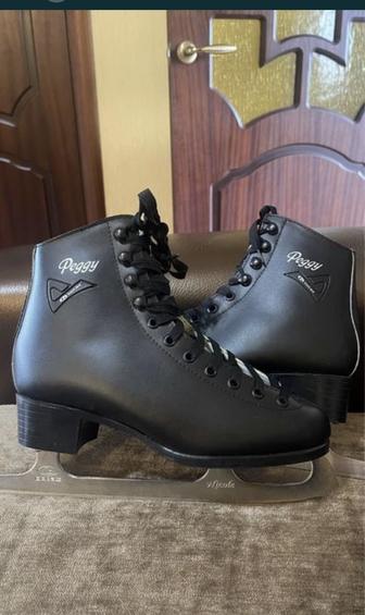 Продам фигурные коньки Botas Peggy