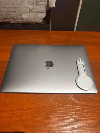 Продам MacBook Air 13