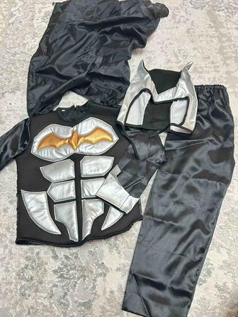 Продам костюм бэтмена