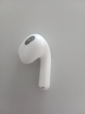 Продам наушник Airpods правый