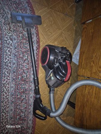Продам пылесос Самсунг мощный в рабочем состоянии