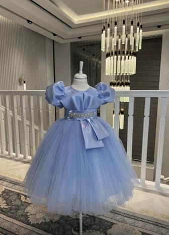 Продам детские нарядные, пышные платья новые