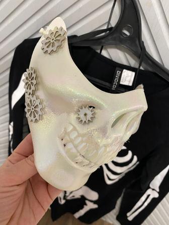 Продам костюм на Halloween