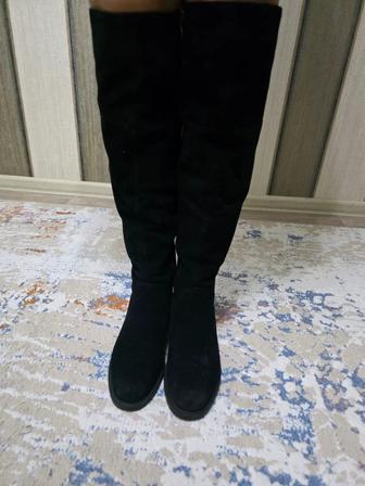 Зимние женские сапоги продам.