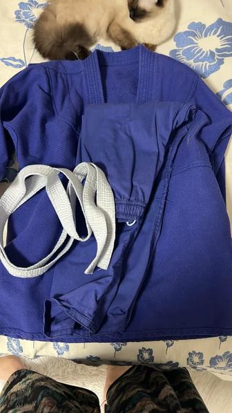 Продам кимоно на дзюдо