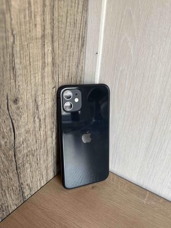 Продам Айфон 11 черного цвета