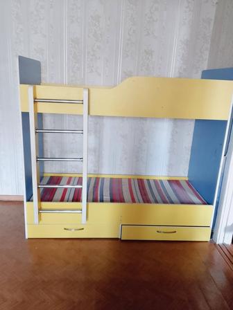 Продам детскую кровать