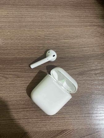 Продаю AirPods 2 Оригинал