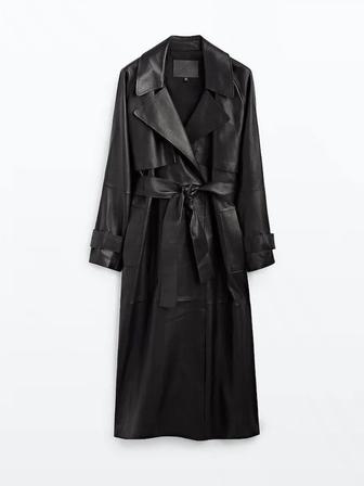 Черный кожаный плащ