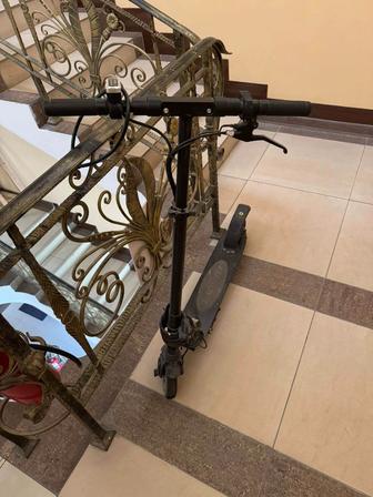 Электросамокат E-Scooter складной, рабочий