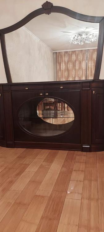 Комод и стол