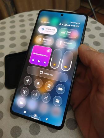 Продаю телефон.