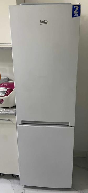 Продаю холодильник Beko