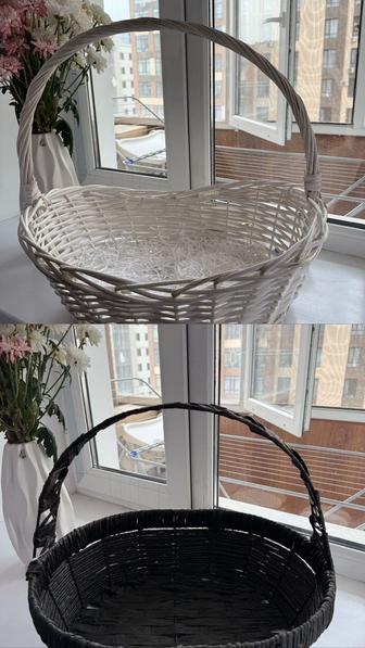 Продам две плетеные корзины