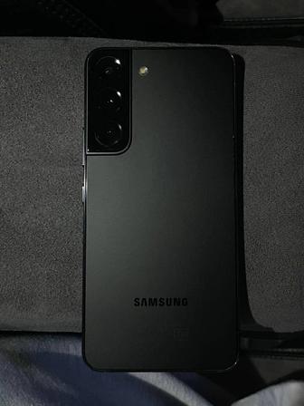 Продам Samsung S22