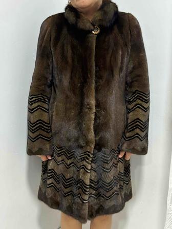 Продаётся норковая шуба (натуральный мех)