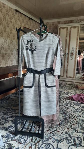 Женская одежда платья