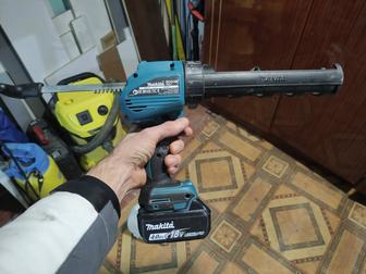 Makita dcg180