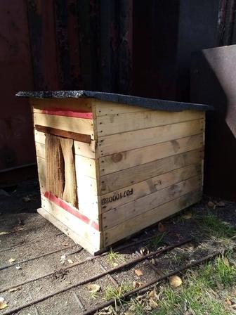 Продам большую крепкую собачью будку