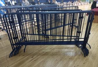 Аренда фан барьер синий металлические