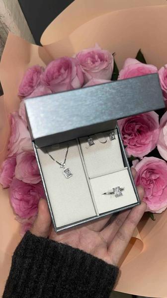 Набор украшений в подарочной упаковке