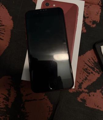 Продам iPhone 8