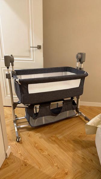 Продам детскую кровать с автоукачиванием