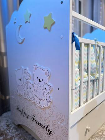 Продам детскую кроватку