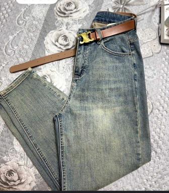 Продаю джинсы