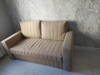 Продам 2 дивана б/у
