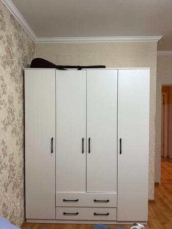 Шкаф