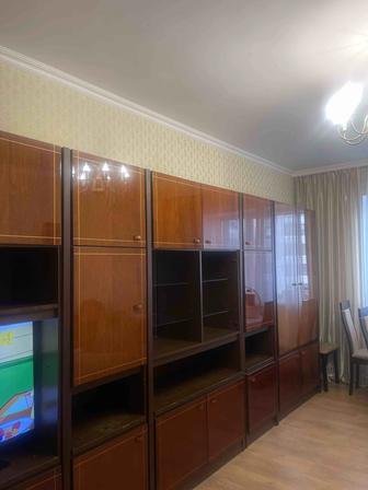 Продаю стенку Германию