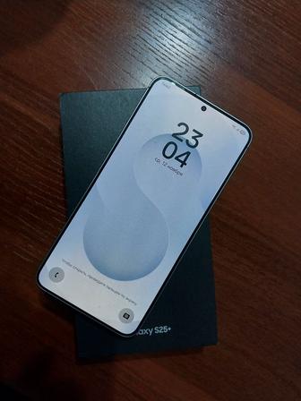 Самсунг S25
