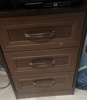 Стол удобный, практичный