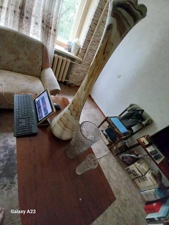 Вазы хрустальные и напольная