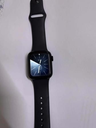 Продам Apple Watch SE 40mm