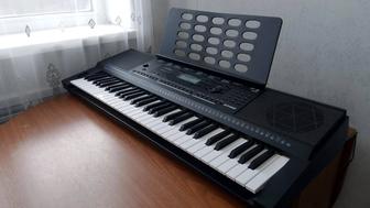Продам синтезатор б/у